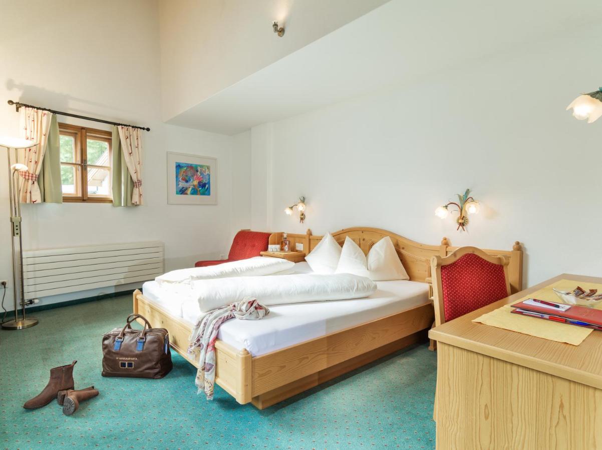 Hotel Post Sport- Und Wellness Samnaun Bagian luar foto