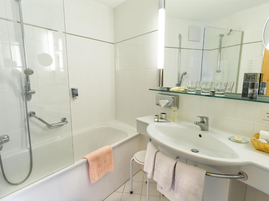 Hotel Post Sport- Und Wellness Samnaun Ruang foto